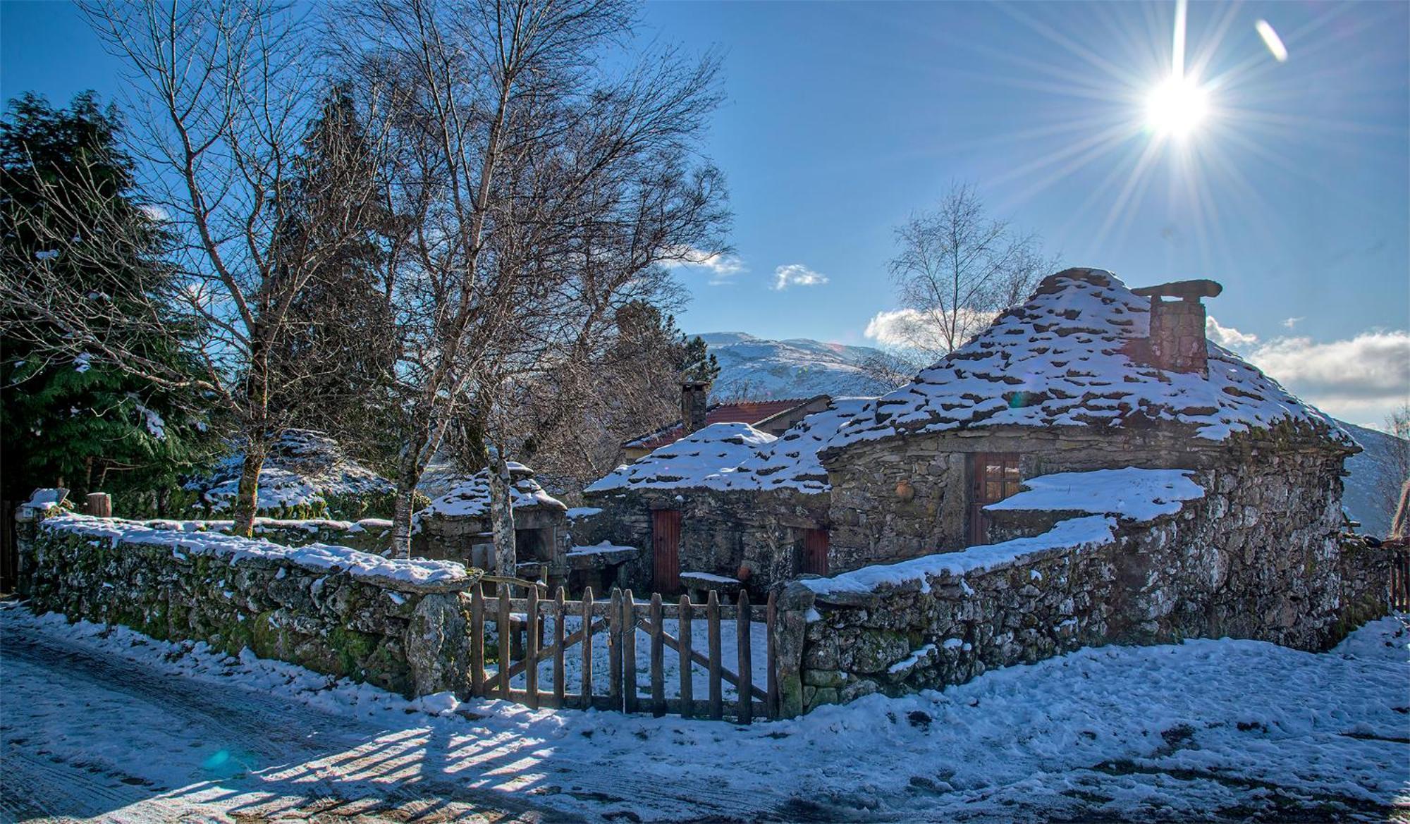 Vilar Rural - Casa Dos Avos Apartment Tangil